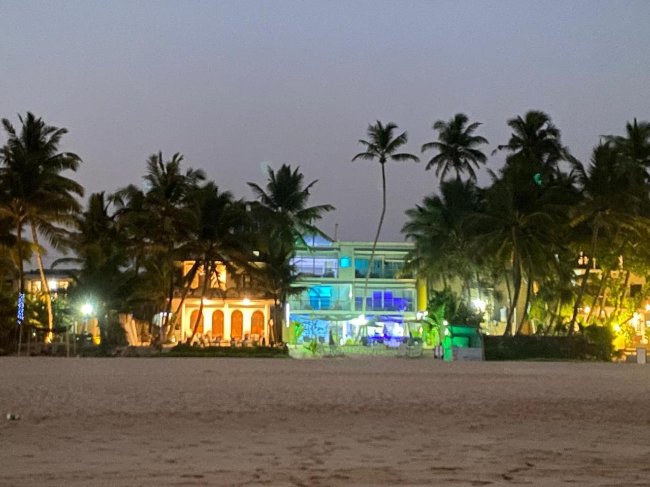 Josan Villa With A Glorious Beach And Sea View Habaraduwa Central 外观 照片